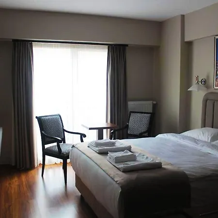 Armida 3*